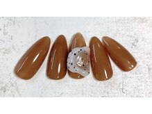 エフ(F)/シーリングネイル