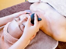 お顔のたるみをケアしてスッキリ小顔に♪