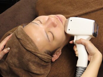 エル(L)の写真/【最新脱毛器導入★】豊水すすきの駅徒歩1分で好立地◎夏に向けて今からつるすべ肌に！安心の都度払いOK♪