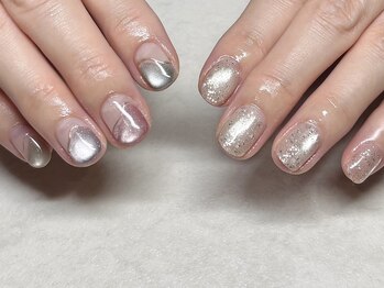 アットネイル(at.nail)の写真/武蔵境2分◆ショートネイル派絶賛！濃密『ぷるマグ』×繊細アートが映える◎500色で叶う大人上品な指先♪