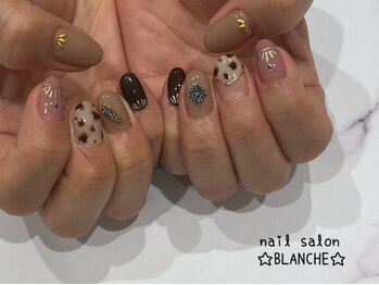 ブランシュ(BLANCHE)/ボヘミアン風ネイル