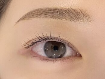 ベッキーラッシュ 広島袋町店(Becky Lash)の写真/オトナ女子の新常識【美眉スタイリング】自眉を活かし、無理なく自然な美しさを実現…♪魅力的な"美眉"へ★