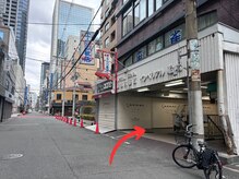 エンアイラッシュ(en eyelash)/《道案内》建物に入る