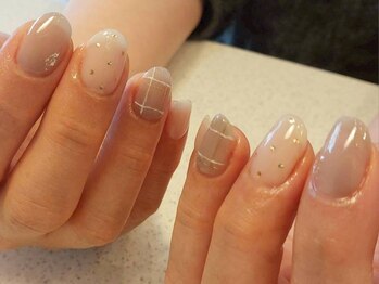 アトリエ アメール(atelier amer)の写真/トレンドだけに拘らず、お客様お一人ずつの手に合わせたカラーの提案◎日常に馴染む上品な指先に♪