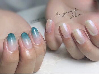 アシメ♪オーロラとグラデ