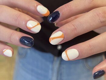 シー(She)/ネイビー×オレンジ一癖デザイン