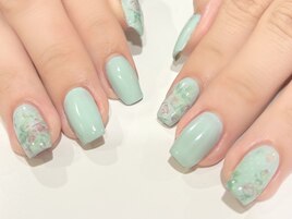ミントグリーン×お花