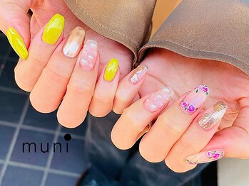 ムニネイル 心斎橋(muni NAIL)