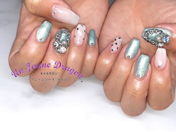 アン ジョーヌドラゴ/【自爪ネイル】ドットネイル