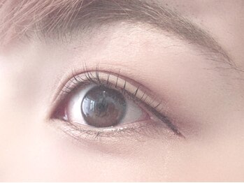 リビング(LIVING)/【まつげカール】