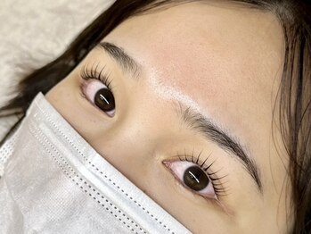 ダブリュービー(WB)の写真/低ダメージ×スピーディ×ハイクオリティ◎30種類以上の似合わせまつげパーマですっぴん力UP!!パリエクも◎
