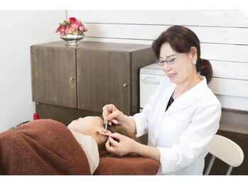 アマーレ(AMARE)の写真/アットホームな隠れ家サロンで短期集中ケア！経験豊富なベテランスタッフがあなたを理想の美へ導きます☆