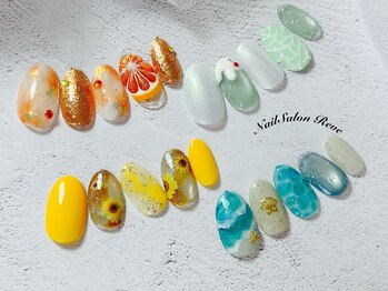 ネイルサロン レーヴ(Reve)の写真/夏にピッタリなお気に入りデザインが見つかる♪種類豊富なサンプル♪多彩なアートとフットネイルも充実★