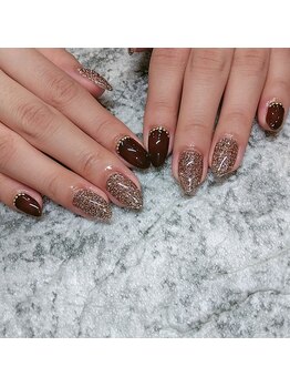 エーナイン イオンモール三川店/フラッシュでキラキラ!