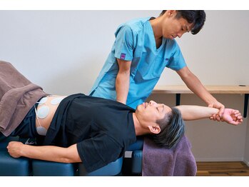 かんとま整骨院 中区鶴舞院/猫背矯正×EMS最高の組み合わせ