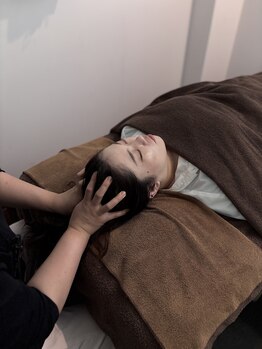 アンシャンテモア(ENCHANT MOI)/