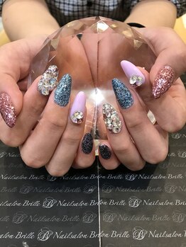 エスフィーネイルサロン ブリーユ(Esfy nailsalon Brille)/埋めつくしネイル