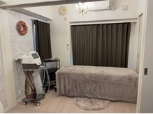 小顔・美首特化型サロン MEERKAT福岡天神 O2ROOM【痩身/ブライダル/シワ/ほうれい線】の雰囲気（店内）