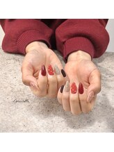 グランチュール(Grantulle)/ホロドットネイル