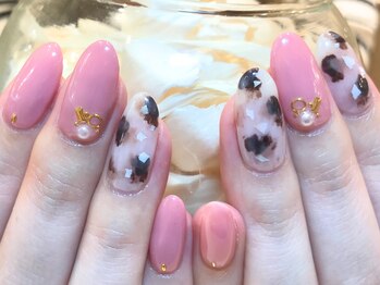 ネイルズ ララ(nails Lala)/ホワイトべっ甲。