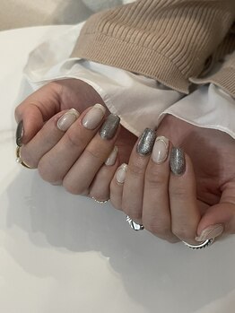 ミイネイル ブルーム(Me.nail Bloom)/■　マグネット×ミラーアート