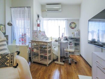 ネイルアンドエピサロン ラピス(Nail & Epi Salon Lapis)/ゆったりリクライニングチェア♪