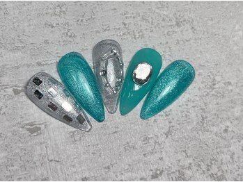 ラッキーネイル(lucky nail)/