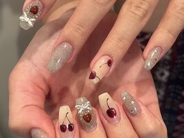 さくらんぼネイル