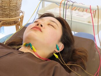 鍼日和の写真/《話題のルート鍼／鬼美容鍼でむくみ×たるみ改善！》通常より太い鍼を多く使用し、自分史上最高の小顔へ◎