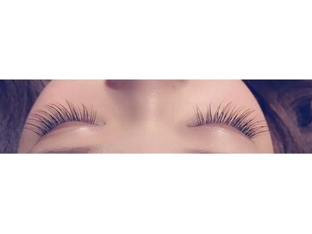 フリルアイビューティ 豊中店(Frill Eye Beauty)/