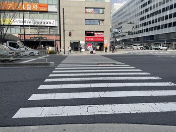 サロンドオフ 梅田店(salon de off)/御堂筋線梅田駅から店舗まで 2