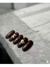 ユウネイル(YOU由NAIL)/濃厚チョコ×ゴールドベアネイル