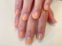 オレンジグラデーションネイル