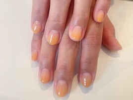 オレンジグラデーションネイル