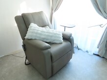 ネイルサロン Nonne 【所沢/フィルイン/マグネット/長さだし】【12/2 開店(予定)】の雰囲気(フット席は電動リクライニングチェアでゆったりとしたひと時を…)