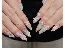 ヌアネイル(NUR NAIL)の雰囲気（韓国キラキラネイル）