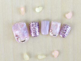 華やかなフットジェルネイル☆