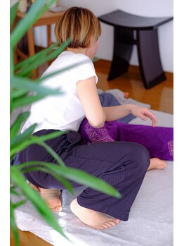 イーズ(ease)/タイ古式施術風景