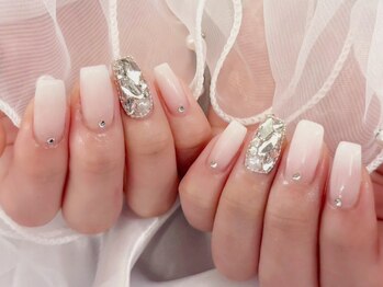 プティ アイビューティ 北浜店(peTiT eyebeauty)/シンプル　埋め尽くしネイル