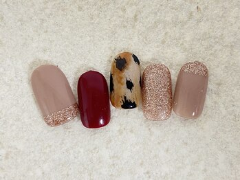 モモネイル(MOMO nail)/ヒョウ柄ネイル秋ネイル