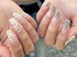 ゼブラ柄ネイル