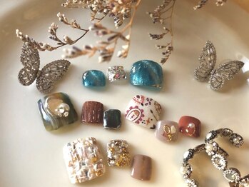 アジュールネイル アンド ビューティ 摂津本山店(AzurNail & Beauty)の写真/【オフ込★FOOT付け放題¥5800】可愛いデザイン多数あり◎トレンド感のある足元を演出し足元からこなれ感☆