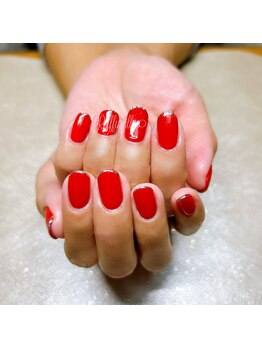 赤フレンチネイル