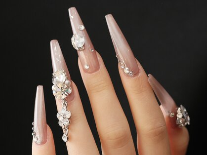 ネイルサロン ハナアオヤマ 梅田店(Nail Salon Hana Aoyama)の写真