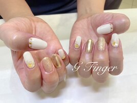 アイボリー×ゴールド夏ネイル