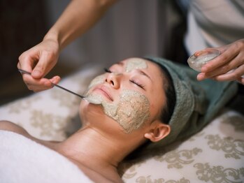 エステサロン エムル(EMURU)/ハーブピーリング