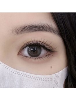 エムケートウキョウ(M.K Tokyo)/軽量だけど華やかな目元へ◎