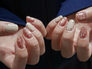 チェックネイル