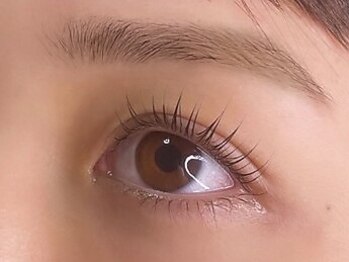 ミリミリドルアナ(milimili de LUANA)の写真/自然な仕上がりで大人女性の魅力をUP☆次世代まつ毛パーマでまつ毛を根本から立ち上げぱっちりアイに♪