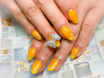 グランディール(Grandir)/シルバーラインが可愛い夏ネイル